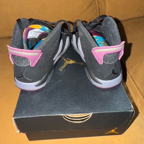 Jordan 6 retro Toddler 10C - Picture 3 of 5